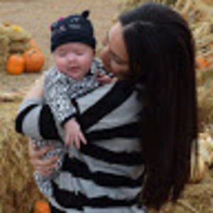 Meet your Posher, Mona